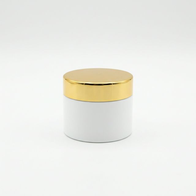 Raw amateur photo of skincare bottle (Avant)